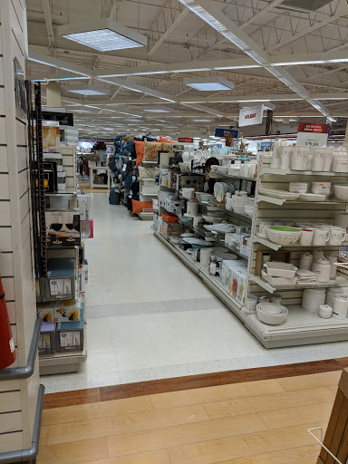 Department Store «Marshalls & HomeGoods», reviews and photos, 6128 Grand Ave, Gurnee, IL 60031, USA