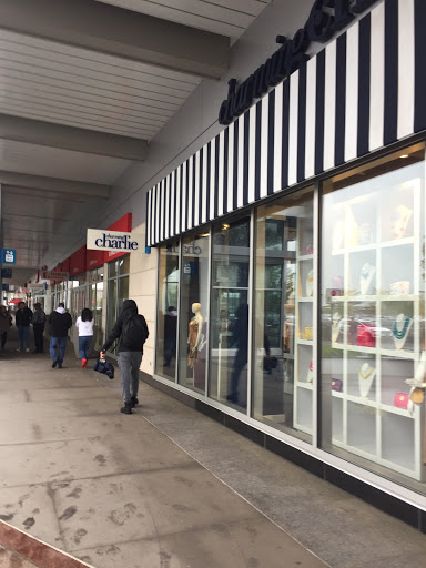 Fashion Accessories Store «Charming Charlie», reviews and photos, 1028 Old Country Rd, Garden City, NY 11530, USA