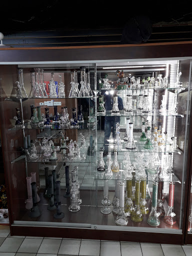 Tobacco Shop «Blue Moon Smoke Shop», reviews and photos, 470 Commonwealth Avenue, Boston, MA 02215, USA