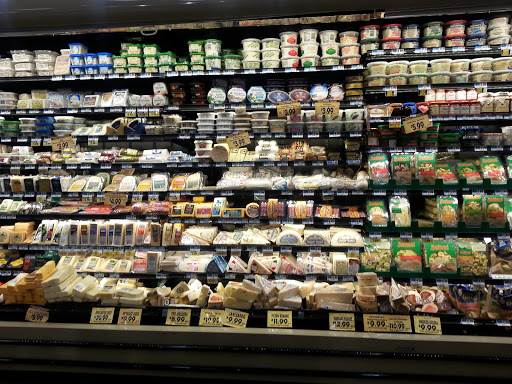 Grocery Store «Super Foodtown of Bedford Stuyvesant», reviews and photos, 1420 Fulton St, Brooklyn, NY 11216, USA