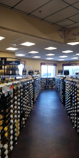 Liquor Store «Julios Liquor», reviews and photos, 140 Turnpike Rd, Westborough, MA 01581, USA