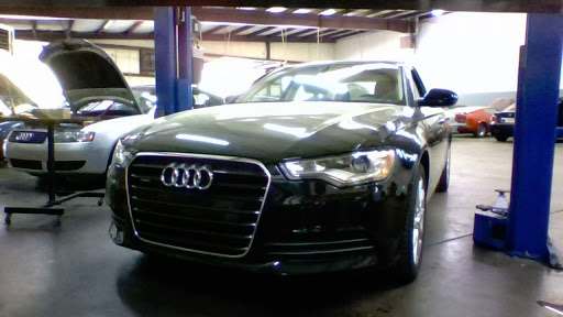 Auto Repair Shop «European Motor Cars», reviews and photos, 4010 McGinnis Ferry Rd, Alpharetta, GA 30005, USA