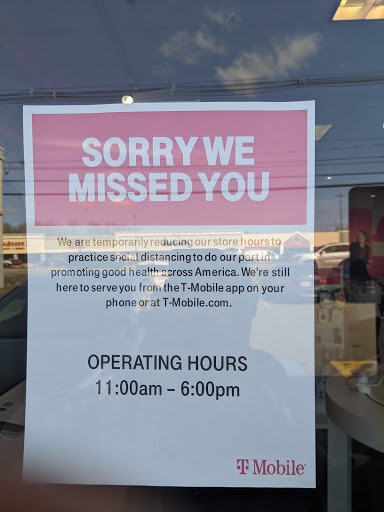 Cell Phone Store «T-Mobile», reviews and photos, 325 New State Hwy, Raynham, MA 02767, USA