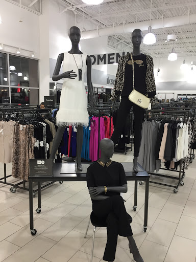 Department Store «Saks OFF 5TH», reviews and photos, 3885 Eagan Outlets Pkwy, Eagan, MN 55122, USA