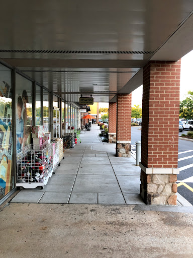 Shopping Mall «Gateway Shopping Center», reviews and photos, 221 E Swedesford Rd, Wayne, PA 19087, USA