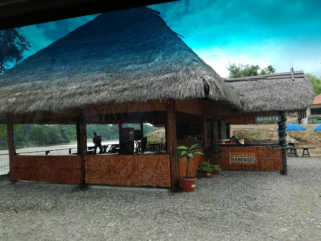Choza Safari Restaurante Familiar - Nueva Loja