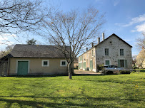 Extérieur du Restaurant Gîte La Maison D'Aubigny à Les Hauts de Forterre - n°6