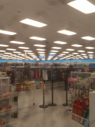 Clothing Store «Ross Dress for Less», reviews and photos, 3701 Truxel Rd, Sacramento, CA 95834, USA
