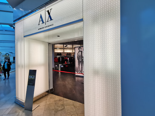 Shopping Mall «Scottsdale Waterfront», reviews and photos, 7135 E Camelback Rd #165, Scottsdale, AZ 85251, USA