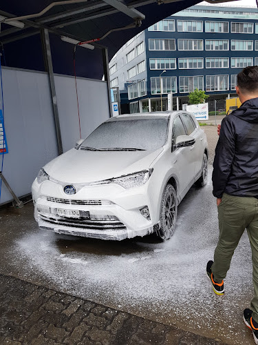 Rezensionen über Car Wash Autowaschanlage Winterthur in Winterthur - Autowäsche
