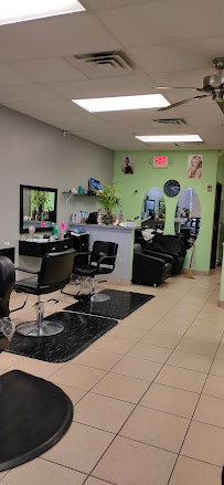 Hidra Salon - Photo 8 - Car repair in Arlington, TX, Arlington