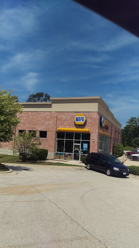 Auto Parts Store «NAPA Auto Parts - Genuine Parts Company», reviews and photos, 40 Baker Hill Dr, Glen Ellyn, IL 60137, USA