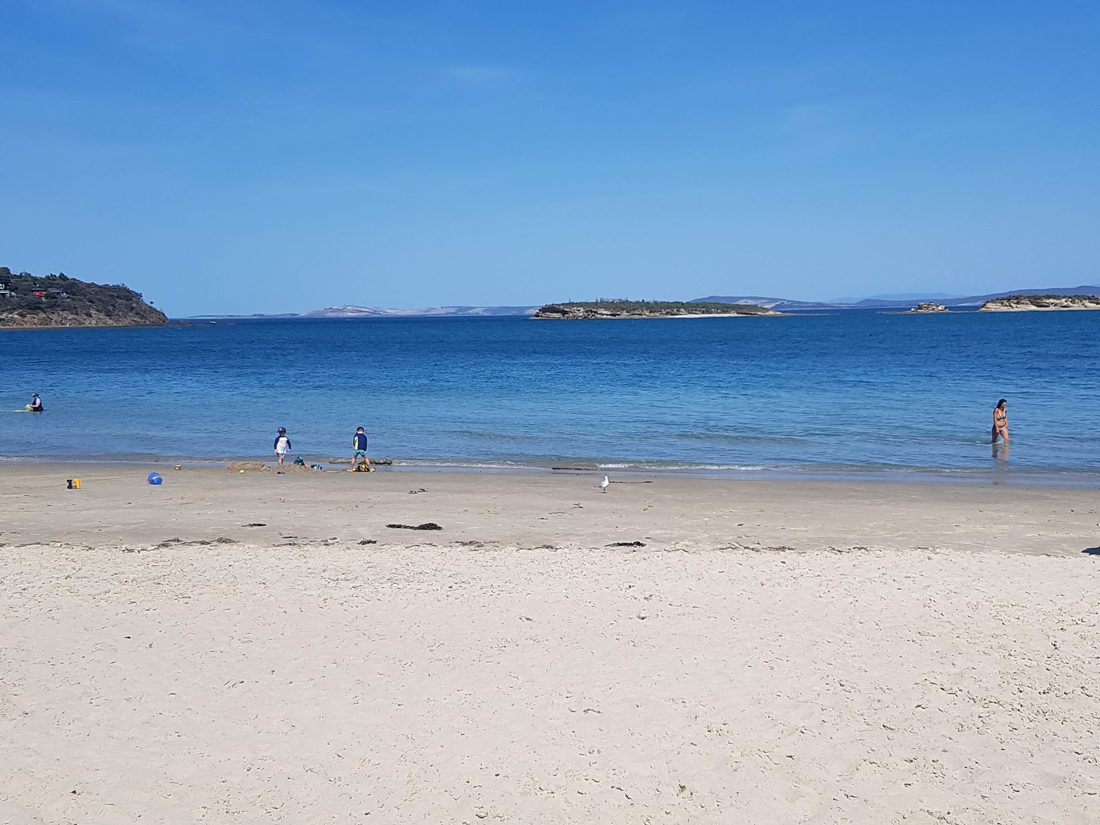 Photo de Blue Lagoon Beach avec baie spacieuse