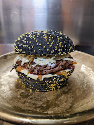 Photo n°73 de Food truck Le Central 𝕮𝖍𝖆𝖒𝖕𝖎𝖔𝖓 𝕹𝖔𝖗𝖉-𝖊𝖘𝖙 𝖉𝖚 𝖇𝖚𝖗𝖌𝖊𝖗 ® 4ème meilleurs burger de France 2024. à Saint-Mihiel ()