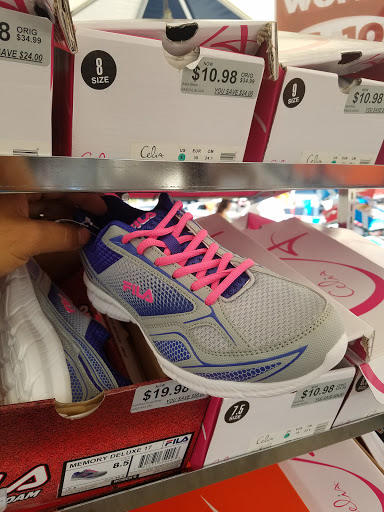 Shoe Store «WSS», reviews and photos, 6250 Atlantic Ave, Bell, CA 90201, USA