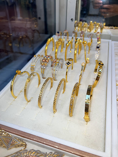 Jeweler «New Meena Jewelers», reviews and photos, 1066 Coney Island Ave, Brooklyn, NY 11230, USA