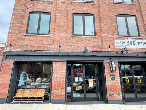 Vintage Clothing Store «10 ft Single by Stella Dallas», reviews and photos, 285 N 6th St, Brooklyn, NY 11211, USA