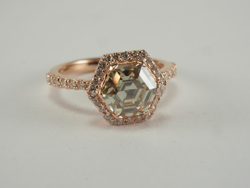 Jewelry Store «Custom», reviews and photos, 3206 N Davidson St, Charlotte, NC 28205, USA