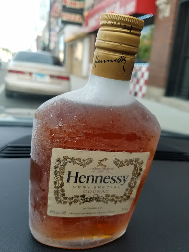 Liquor Store «Irving Park Liquor Store», reviews and photos, 3976 N Elston Ave, Chicago, IL 60618, USA