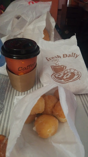 Donut Shop «LA Donuts», reviews and photos, 1012 W Rosecrans Ave, Gardena, CA 90247, USA