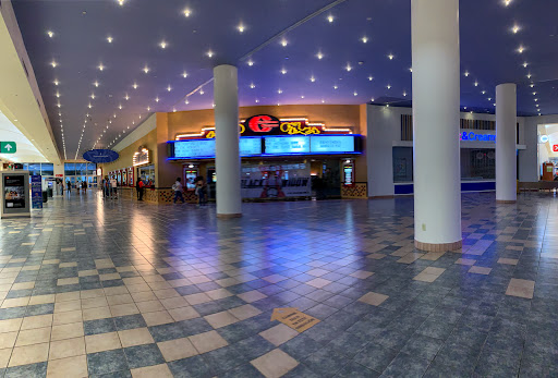 Cheap cinemas in San Juan