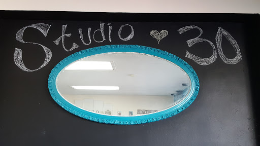 Hair Salon «Studio 30 Salon», reviews and photos, 1054 Gravois Rd, Fenton, MO 63026, USA