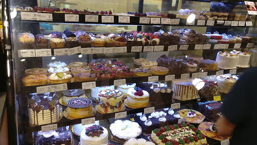 Grocery Store «Whole Foods Market», reviews and photos, 2000 N Federal Hwy, Fort Lauderdale, FL 33305, USA