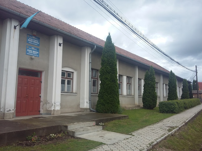 Opinii despre Școala Gimnazială Köllő Miklós Általános Iskola în Ciumani - Școală