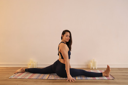 Cours de Yoga à Cassis et La Ciotat - Daphne Yoga à Cassis