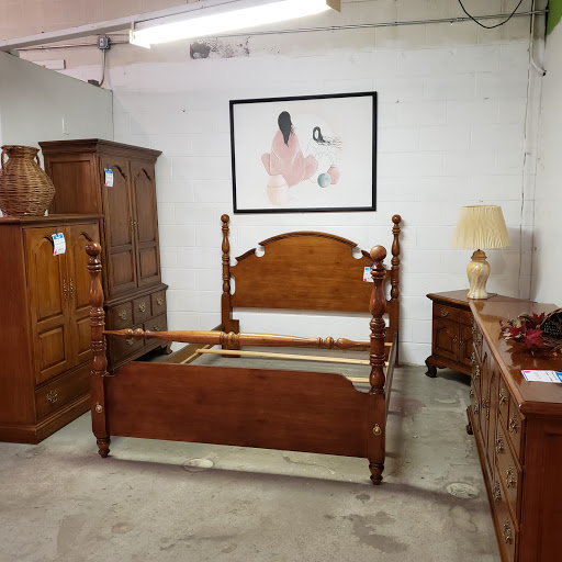 Building Materials Store «Habitat for Humanity Greater Harrisburg Area ReStore», reviews and photos, 800 Paxton St, Harrisburg, PA 17104, USA