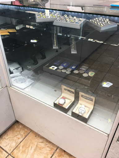 Gun Shop «South Dade Jewelry & Gun Exchange», reviews and photos, 20848 S Dixie Hwy, Miami, FL 33189, USA