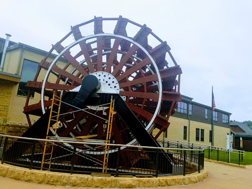 Tourist Information Center «Travel Dubuque (Iowa Welcome Center)», reviews and photos, 280 Main St, Dubuque, IA 52001, USA