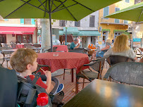 Atmosphère du Restaurant Café de la Poste à Biot - n°10