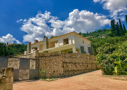 HOUSE FOR SALE - Private Villa