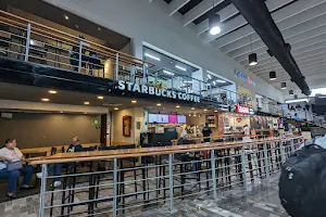 Starbucks Aeropuerto Monterrey TB y PB image