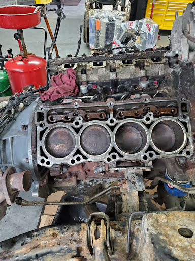 Auto Repair Shop «R P Auto Inc», reviews and photos, 6935 W Irving Park Rd, Chicago, IL 60634, USA