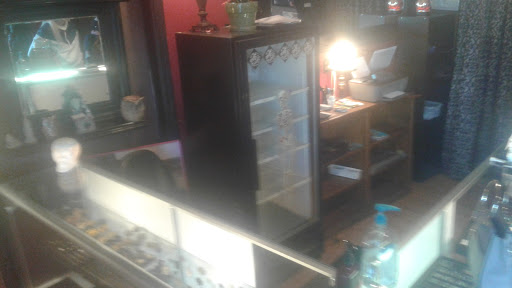 Tattoo Shop «Ink Daddy Tattoo and Body Piercing», reviews and photos, 3535 Commercial St SE, Salem, OR 97302, USA