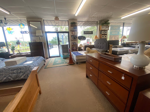 Mattress Store «Resale Factory Outlet Mattress Store», reviews and photos, 4000 S US Hwy 17 92, Casselberry, FL 32707, USA
