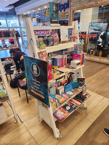 KIMÜN LIBROS Y JUEGOS