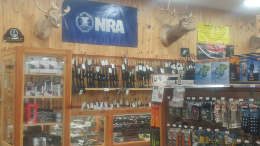 Outdoor Sports Store «Fin Feather Fur Outfitters - Cleveland», reviews and photos, 18030 Bagley Rd, Middleburg Heights, OH 44130, USA