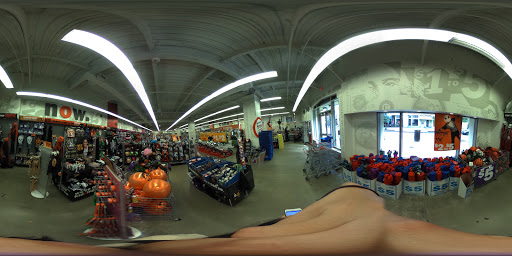 Variety Store «Five Below», reviews and photos, 3100 14th St NW, Washington, DC 20010, USA