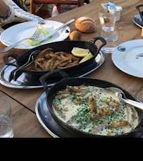 Plats et boissons du Restaurant de poisson Les Cygnes - Chez Jules à Margencel - n°17