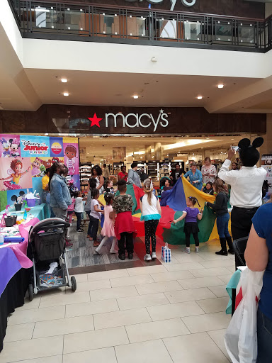 Shopping Mall «St. Charles Towne Center», reviews and photos, 11110 Mall Cir, Waldorf, MD 20603, USA