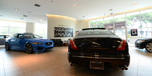 Land Rover Dealer «Jaguar Land Rover Newport Beach», reviews and photos, 1540 Jamboree Rd, Newport Beach, CA 92660, USA