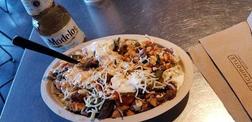 Mexican Restaurant «Chipotle Mexican Grill», reviews and photos, 3009 Agua Fria Fwy #1, Phoenix, AZ 85027, USA