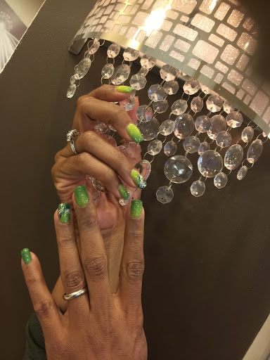 Nail Salon «Calhoun Nail Spa», reviews and photos, 3001 Hennepin Ave, Minneapolis, MN 55408, USA