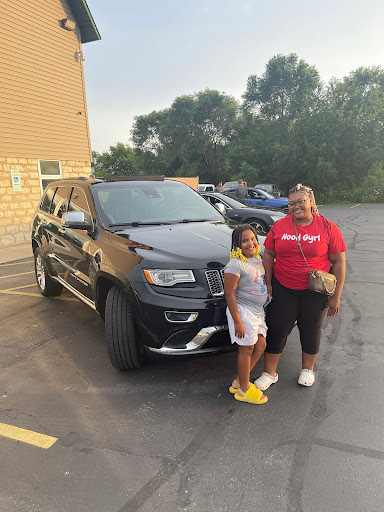 Used Car Dealer «Conway Imports Auto Sales», reviews and photos, 615 E Lake St, Streamwood, IL 60107, USA