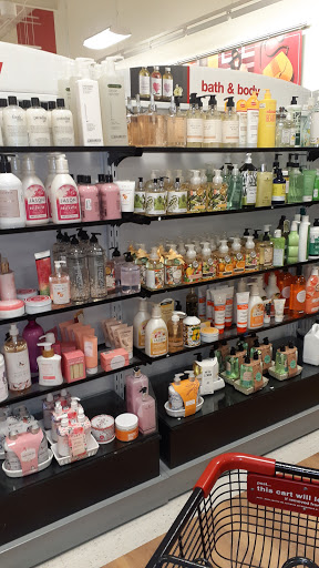 Department Store «T.J. Maxx», reviews and photos, 1300 Shingle Creek Xing, Brooklyn Center, MN 55430, USA