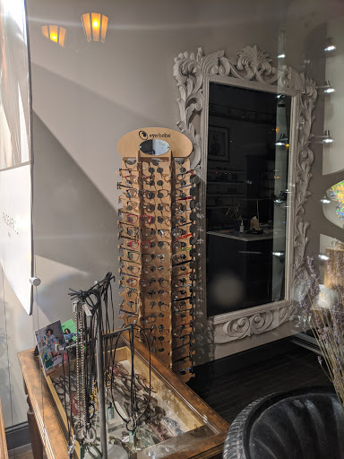 Eye Care Center «InVision Distinctive Eyewear - St. Paul», reviews and photos, 867 Grand Ave, St Paul, MN 55105, USA