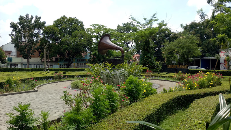 10 Taman Menarik di Kota Malang yang Wajib Dikunjungi